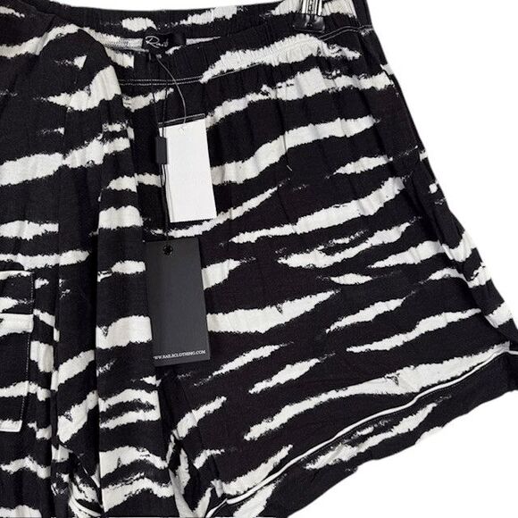 NEW! Rails Eva Pajama Set Black Watercolor Tiger Stripes Shorts Oversized XS - Picture 4 of 11
